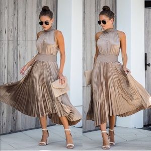 Vici Collection Pleated Satin Smock Dress